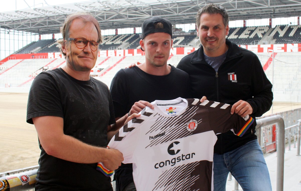 St Pauli allenatore cartone