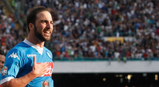 Calciomercato Juventus: chiesto ufficialmente Higuain, De Laurentiis non tratta