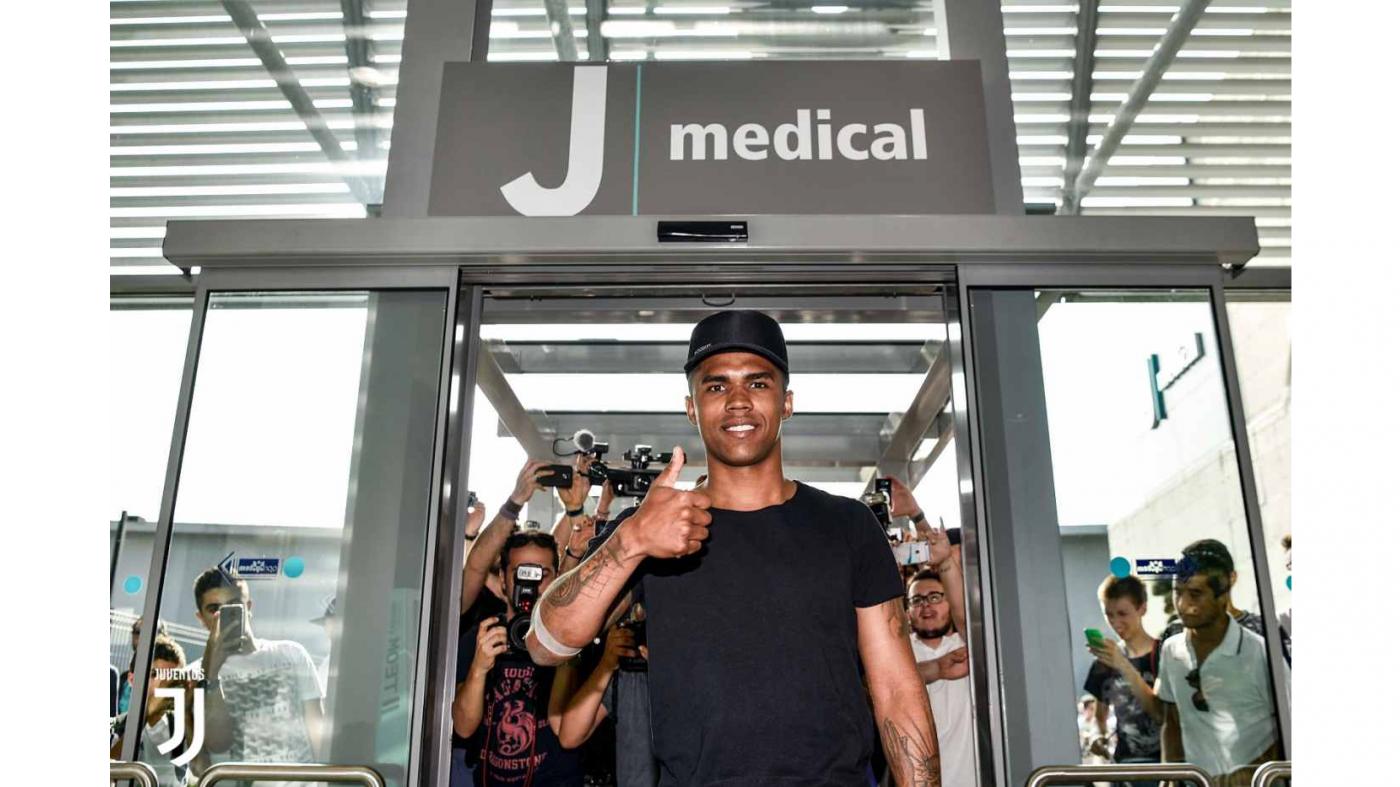 Juve news: Douglas Costa fa le visite mediche [VIDEO]