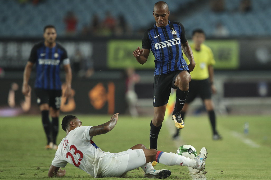 Calciomercato Inter, Joao Mario piace al PSG: offerti 30 milioni più Aurier