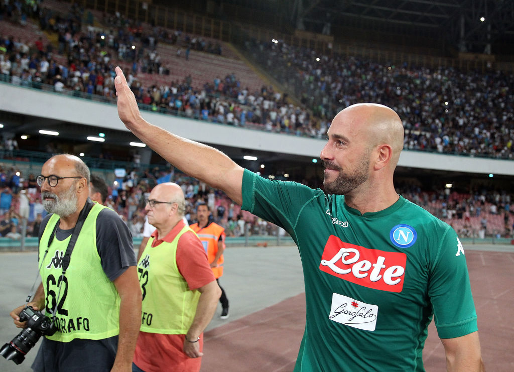 Napoli, De Laurentiis: “Reina al PSG? I contratti si rispettano”