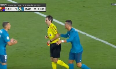 ronaldo spinta arbitro