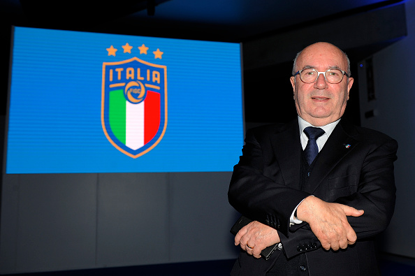 Italia: Tavecchio presenta il nuovo logo della Figc