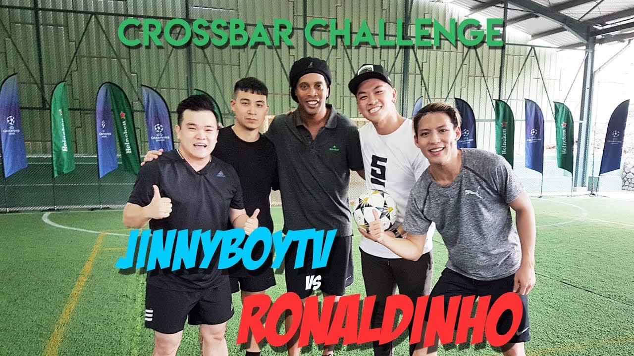 Crossbar Challenge &#8211; Ronaldinho vs JinnyboyTV