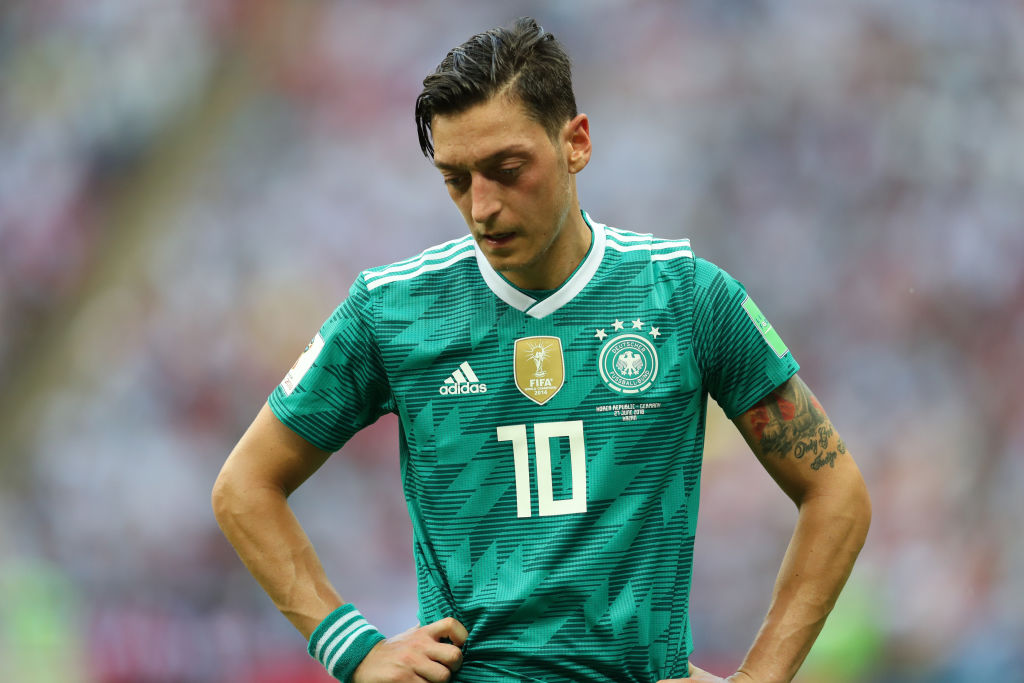 Ozil lascia la nazionale tedesca: &#8220;Razzismo non tollerabile, sono indesiderato&#8221;