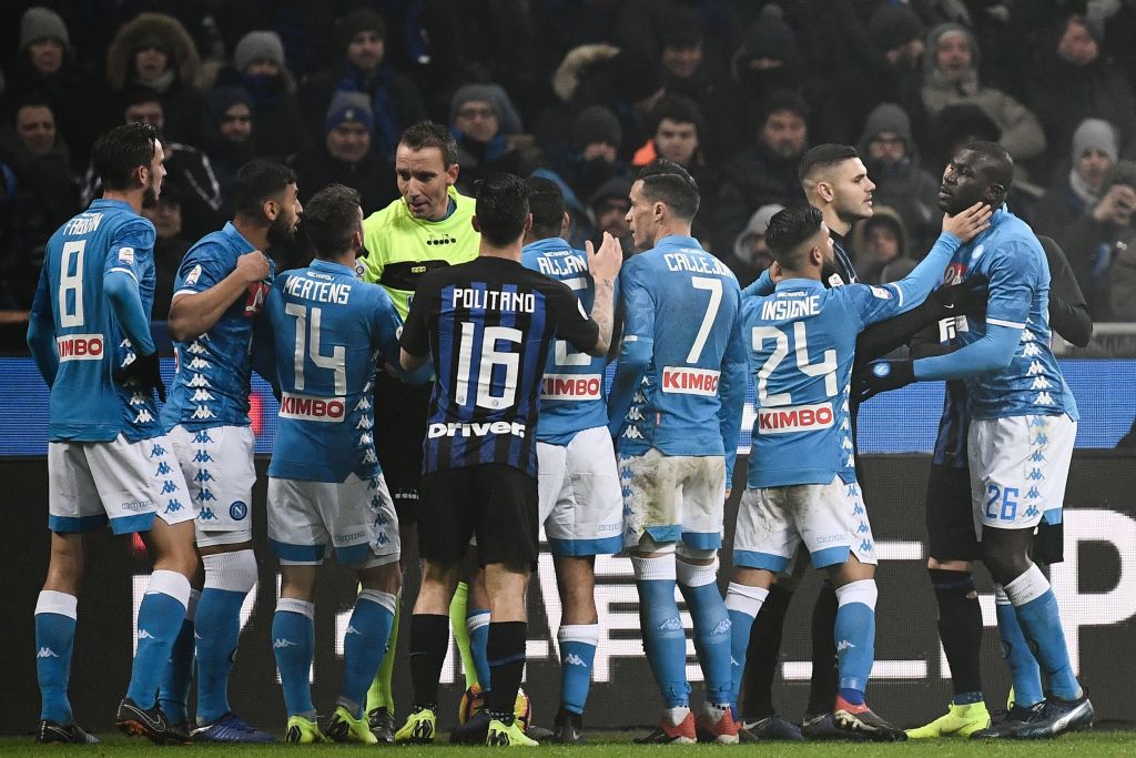 Napoli: &#8220;Con l&#8217;Inter partita falsata, ricorso contro le squalifiche&#8221;