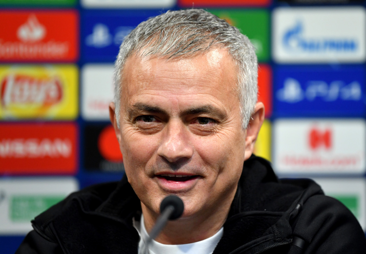 José Mourinho lascia l’hotel Lowry: conto da 600 mila euro – VIDEO