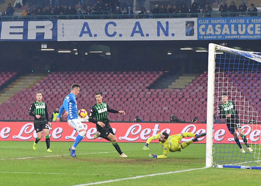 Coppa Italia, Napoli-Sassuolo 2-0: gol di Milik e Fabian Ruiz