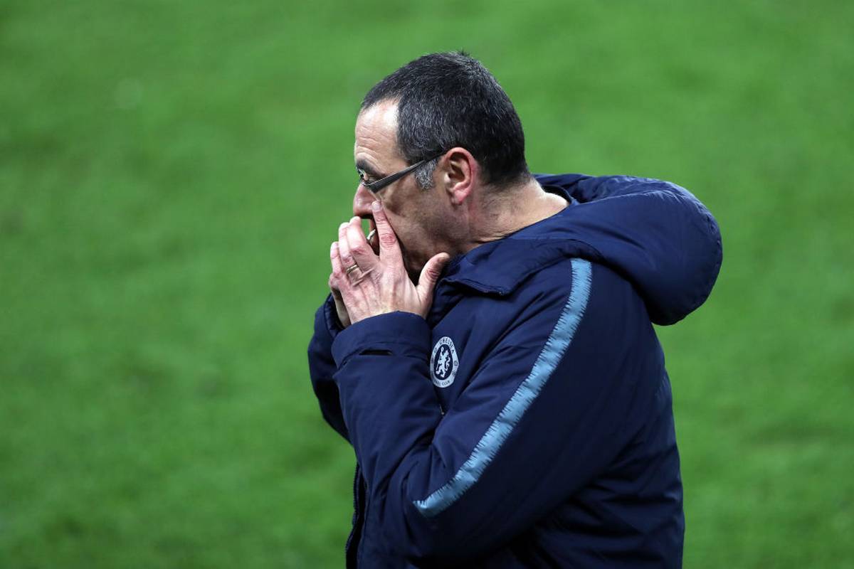 Fuck Sarri-ball: i tifosi del Chelsea lo scaricano, esonero vicino