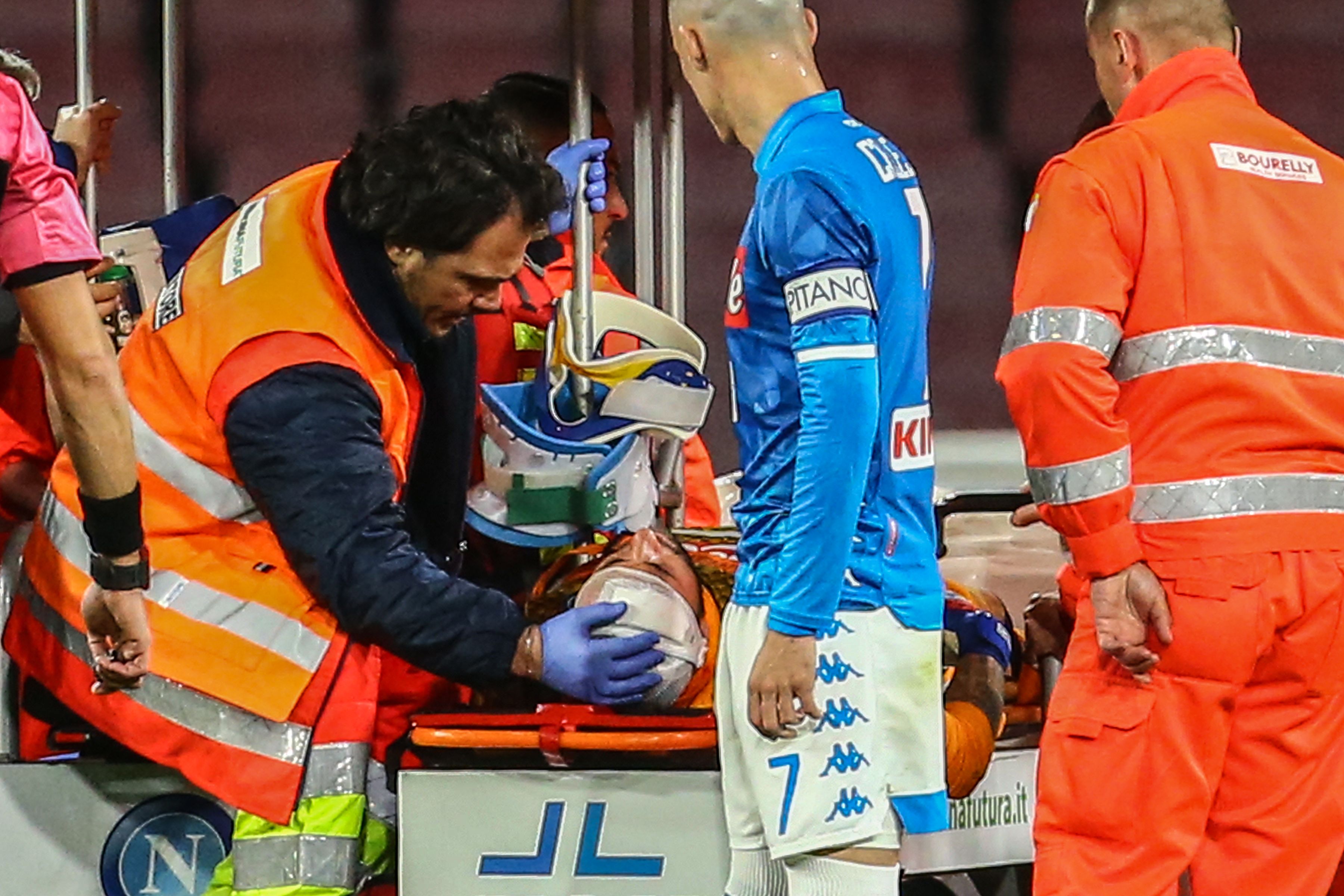Napoli-Udinese, Ospina trasportato in ospedale in ambulanza &#8211; FOTO