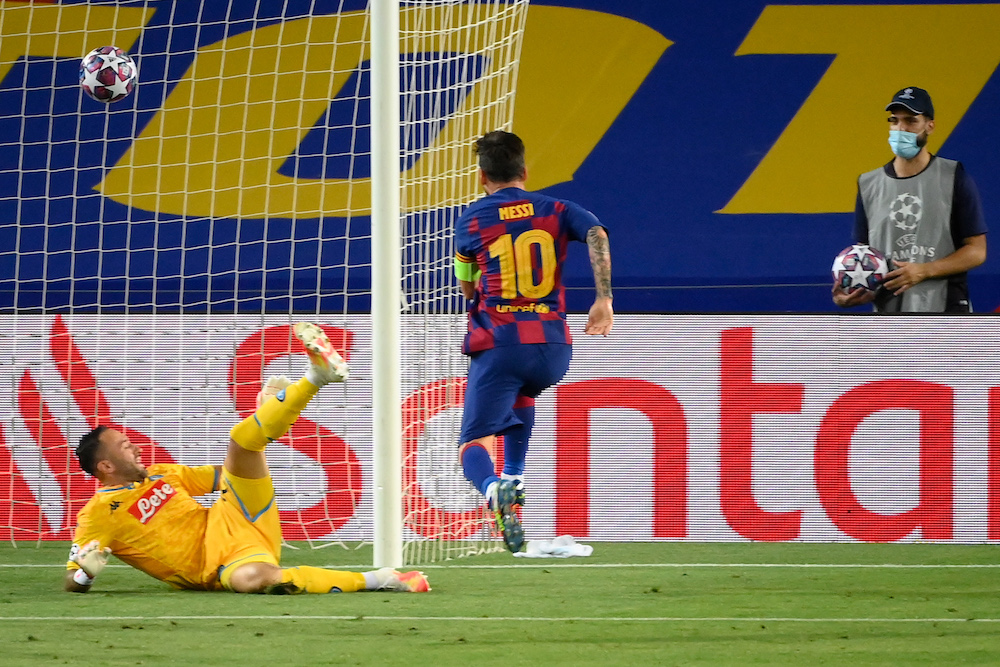 Champions League, Barcellona-Napoli 3-1. Messi scatenato fa fuori i partenopei
