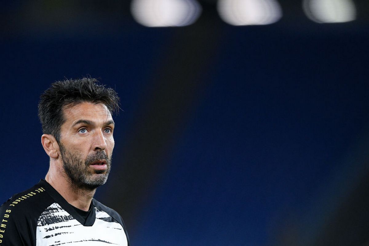 Buffon dice addio alla Juventus: &#8220;Tolgo il disturbo&#8221;