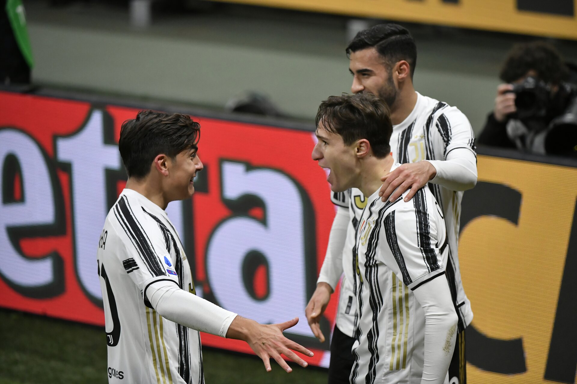 Serie A, Milan-Juventus 1-3: un doppio Chiesa condanna i rossoneri al primo ko