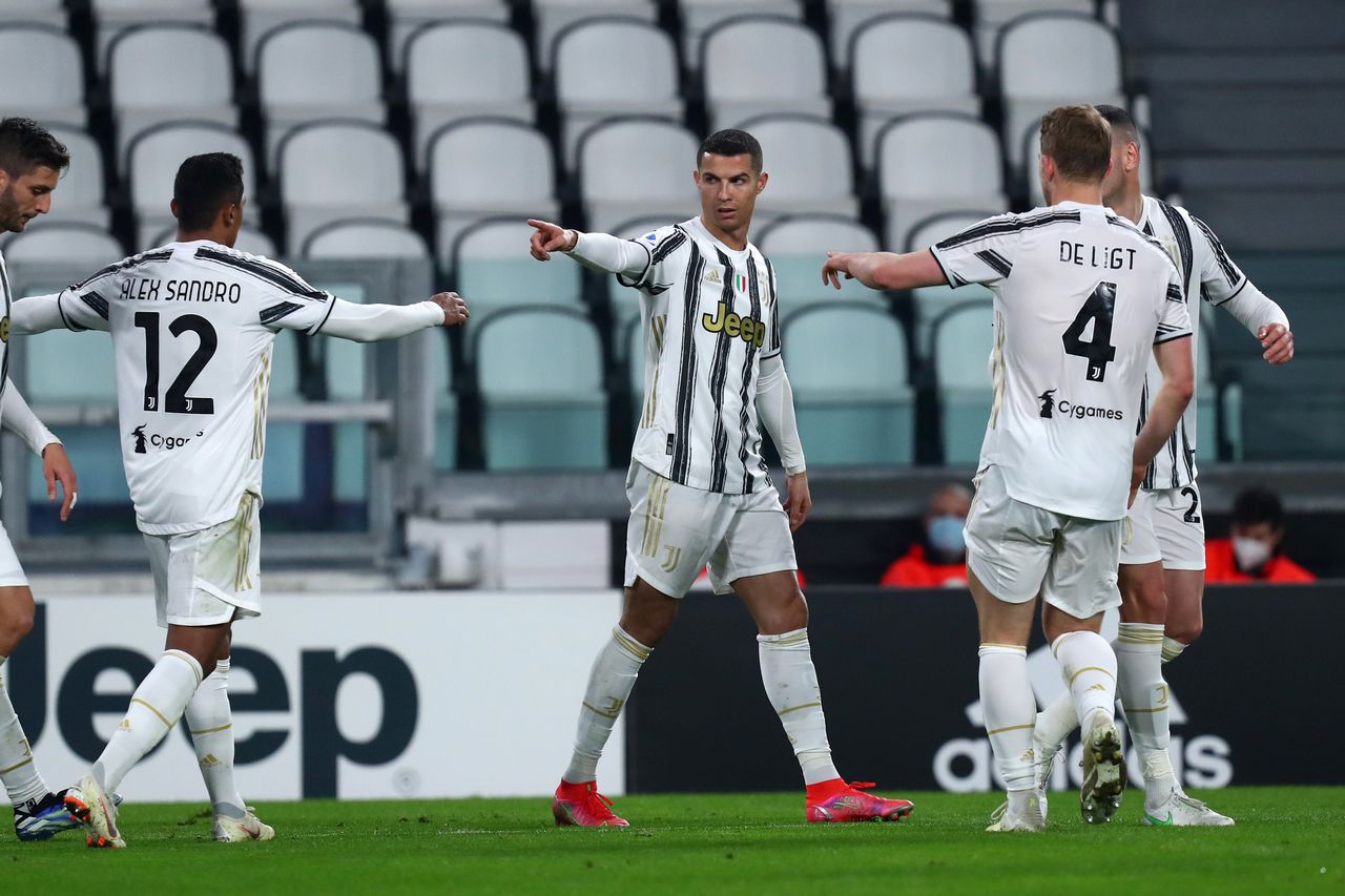 Juventus-Crotone 3-0: doppietta di Ronaldo e gol di McKennie