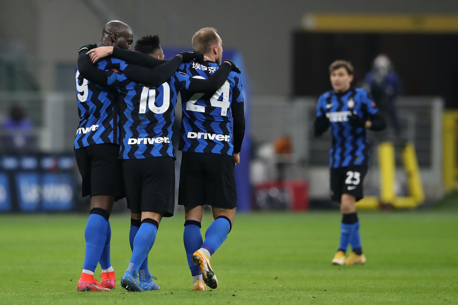 Serie A, l&#8217;Inter è la nuova capolista: Lazio battuta 3-1