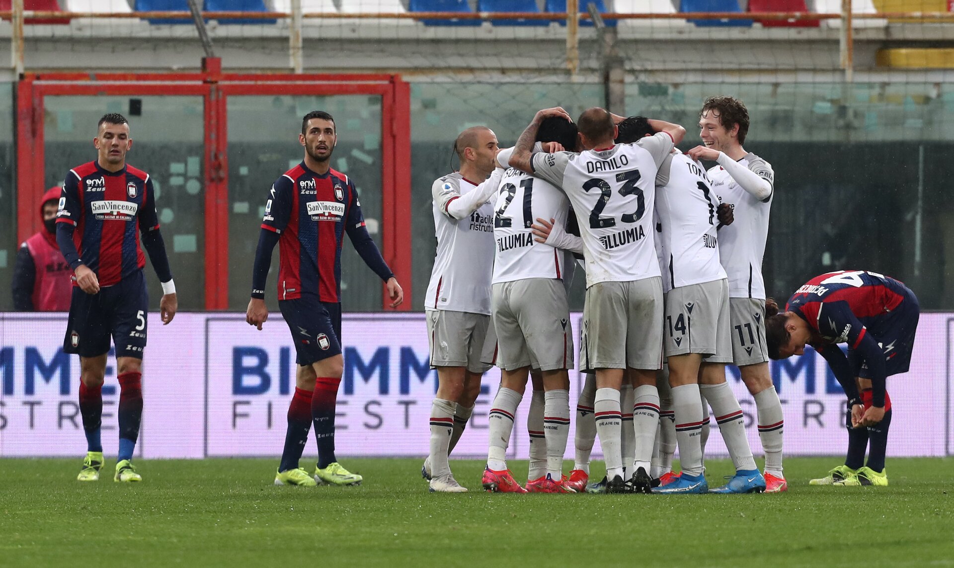 Serie A, negli anticipi di sabato vincono Bologna e Spezia