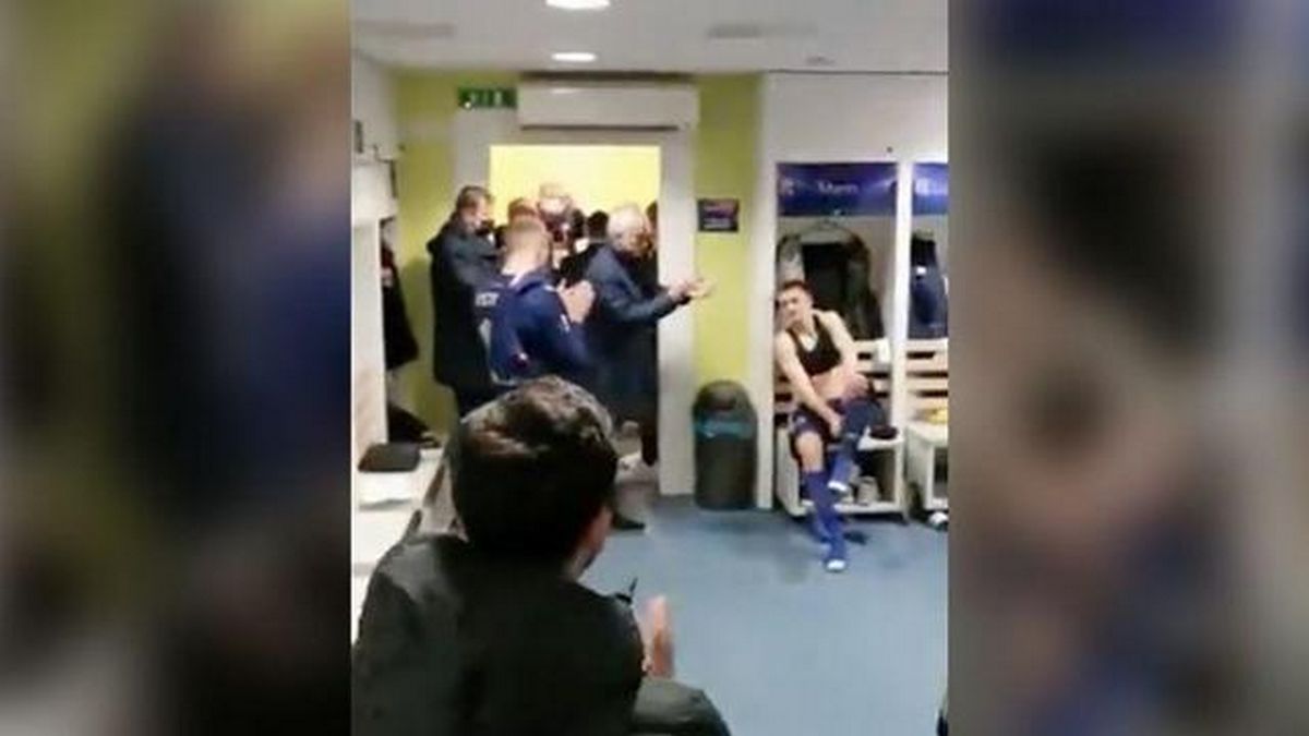 Mourinho nello spogliatoio della Dinamo Zagabria: il video diventa virale