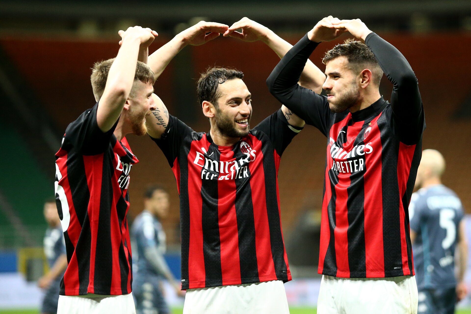 Serie A, Milan-Benevento 2-0: il Diavolo torna alla vittoria