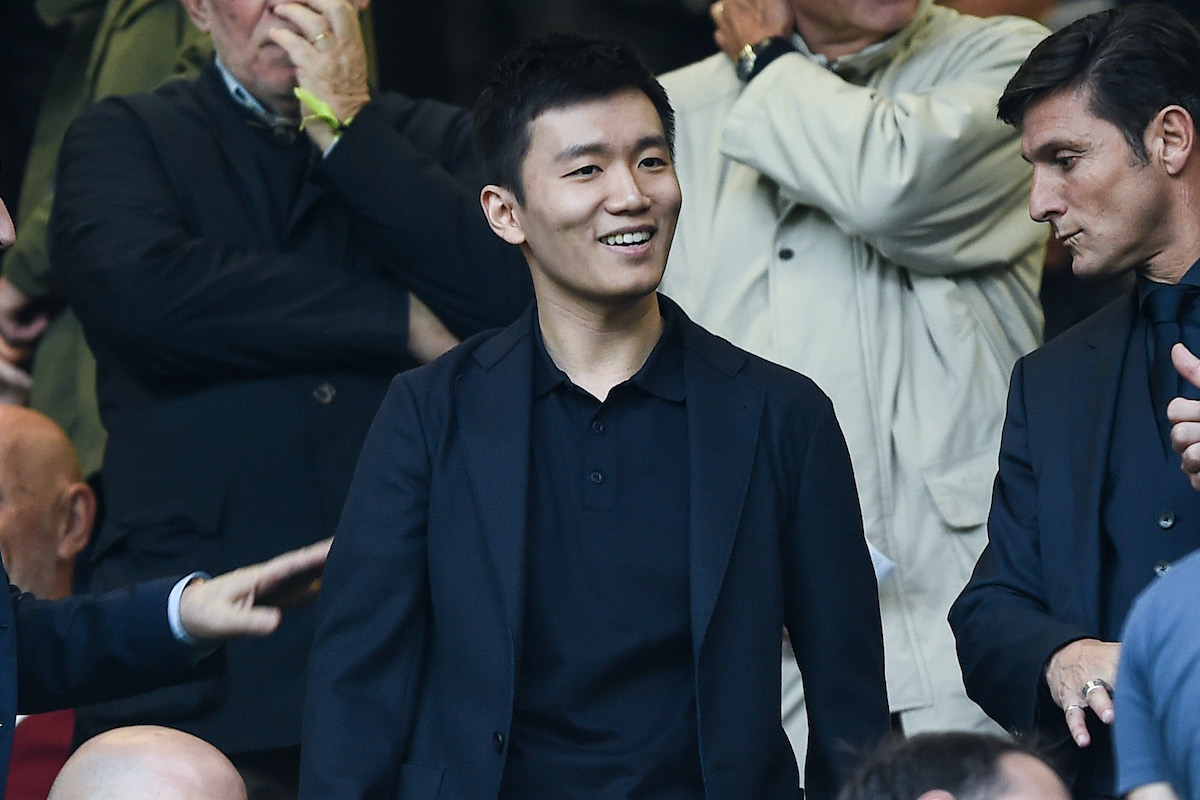 Zhang: &#8220;Complimenti ad Inzaghi, Scudetto? Pensiamo al Bologna&#8221;