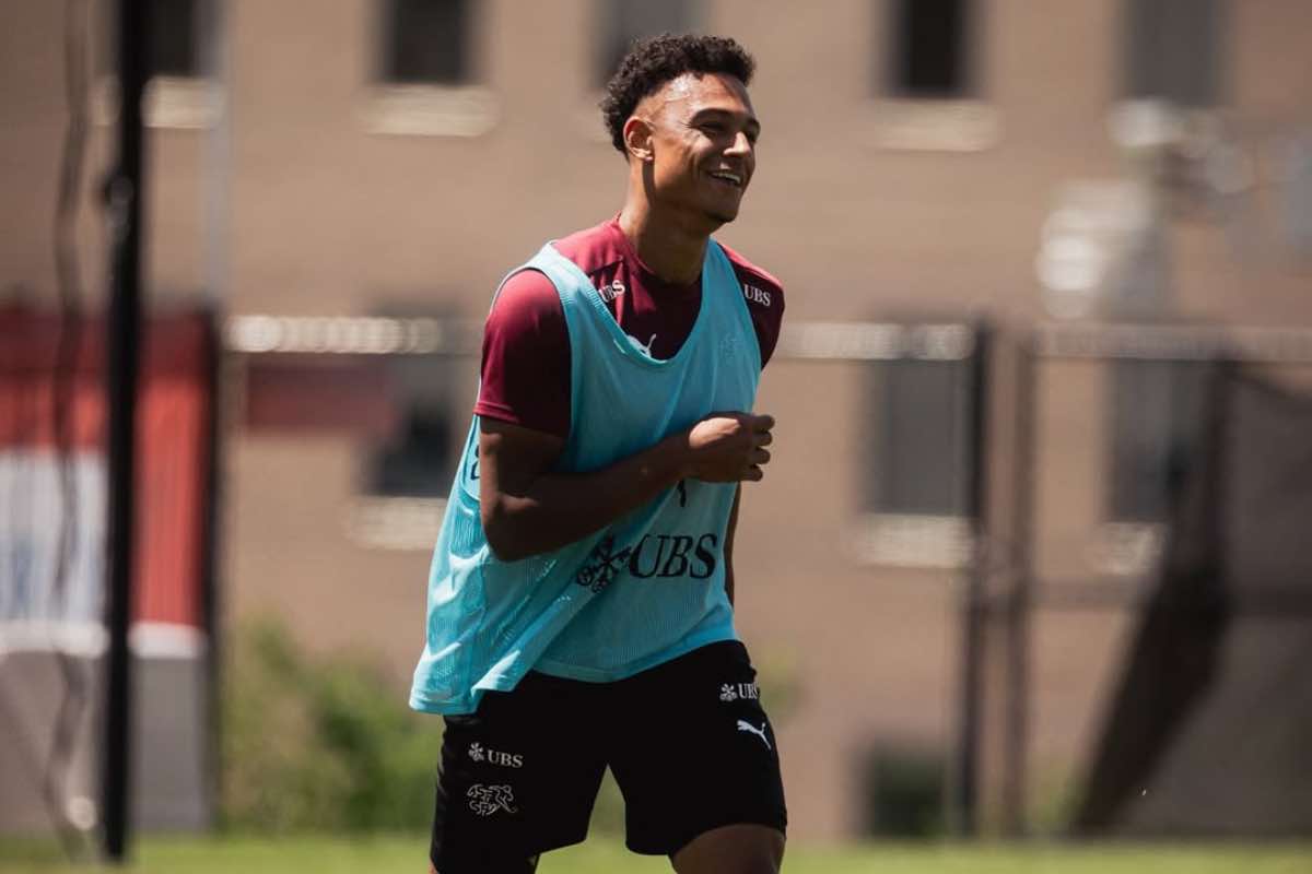 Dan Ndoye si allena con la Svizzera