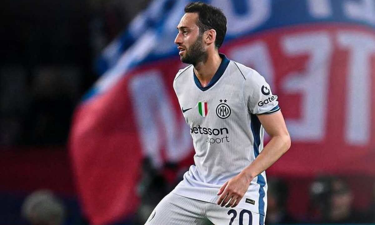 hakan Calhanoglu