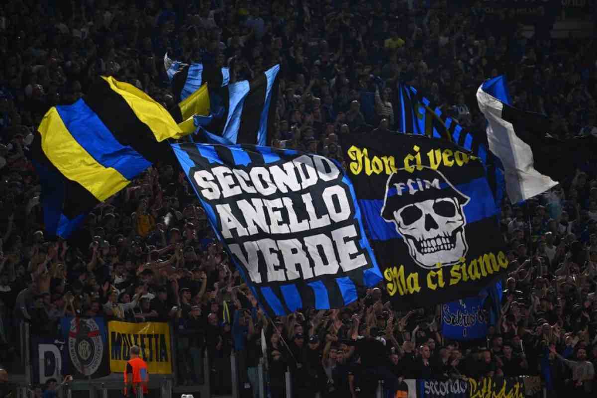 Curva Nord Inter protesta