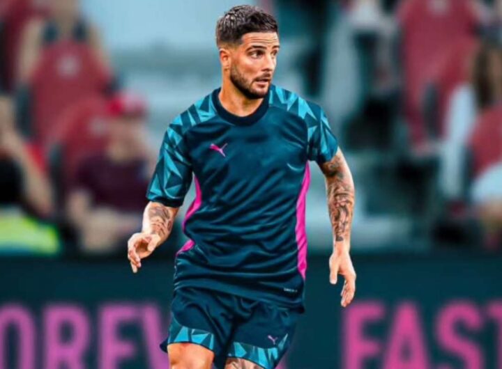 Insigne ritorna in Italia