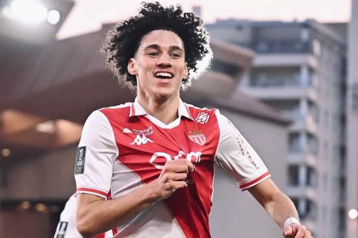 Maghnes Akliouche Inter