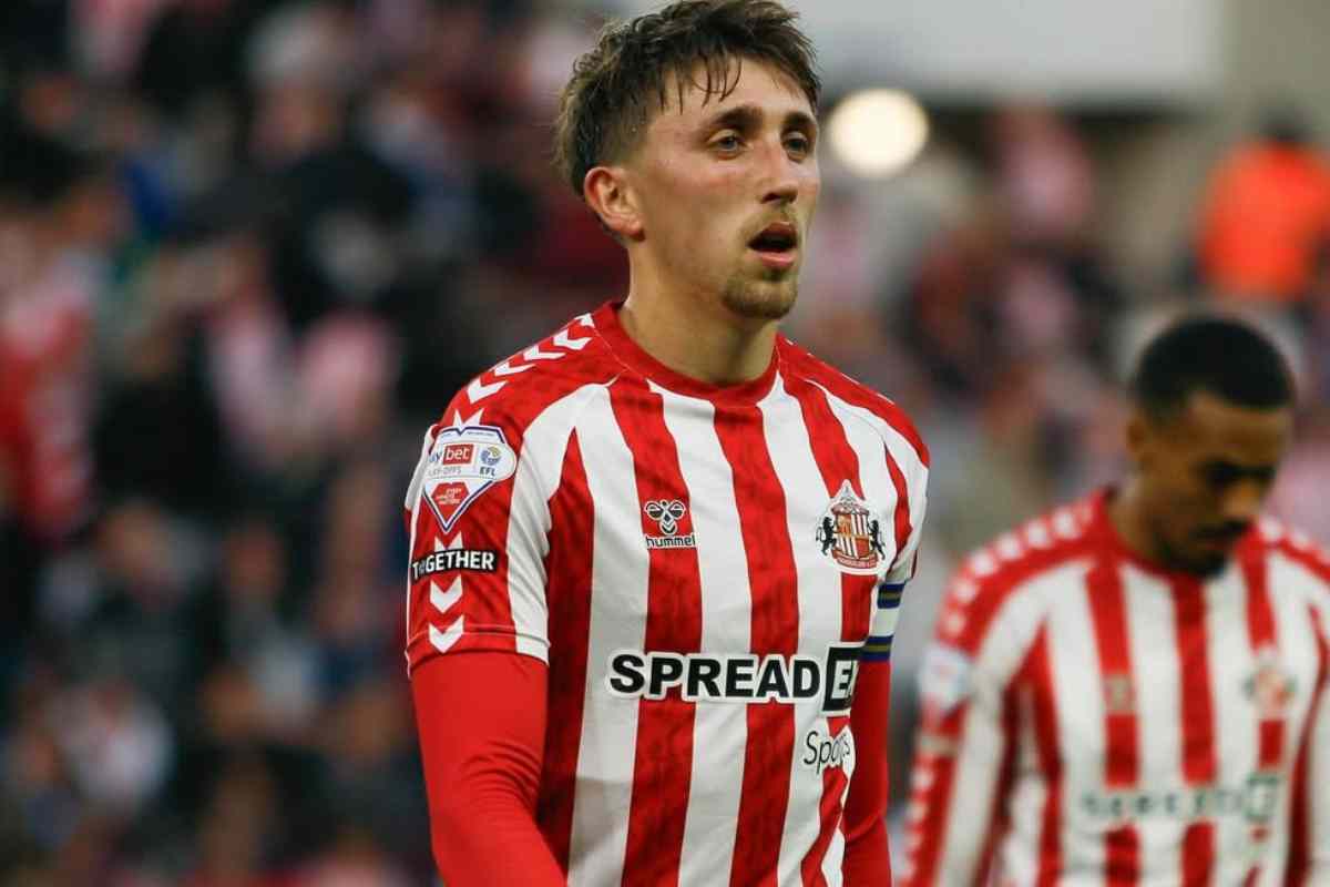 Dan Neil Dan Neil in campo con il Sunderland